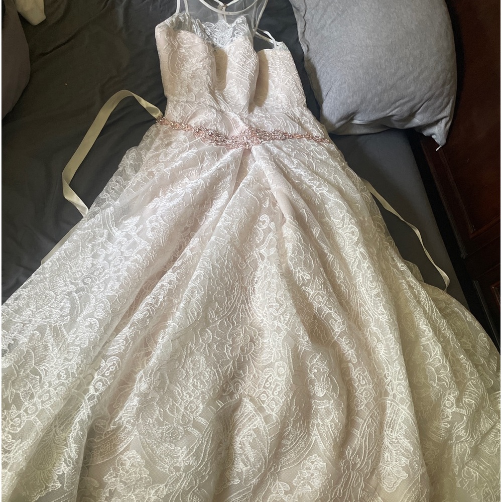 Vera wang wedding gown never worn